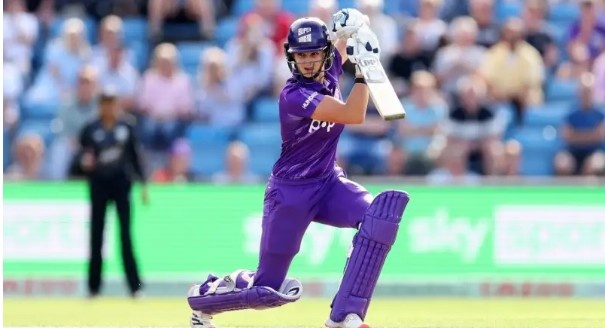 Laura Wolvaardt - 128 Fours in Hundred Women's History 