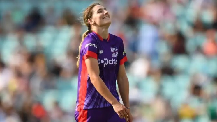 Annabel Sutherland - 14 Sixes Annabel Sutherland - 14 Sixes