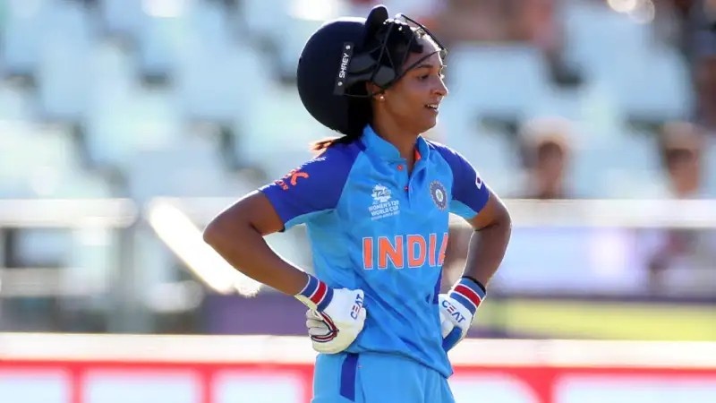Harmanpreet Kaur (India): 726 Runs