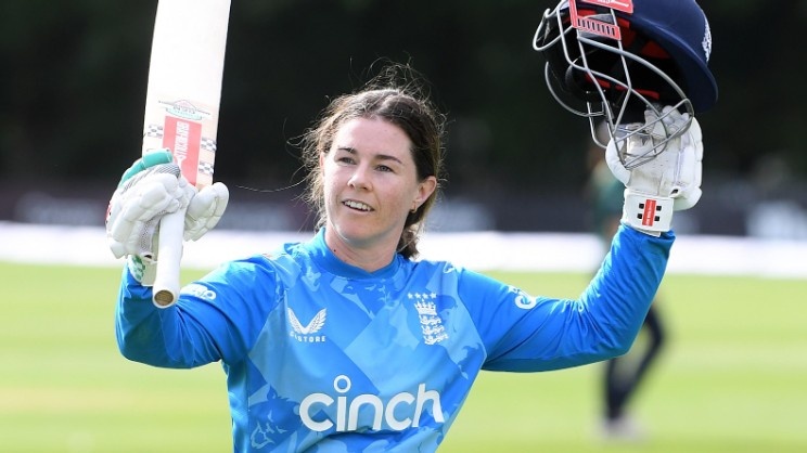 Tammy Beaumont - 118 (61 Balls, Century in 52) Tammy Beaumont - 118 (61 Balls, Century in 52)