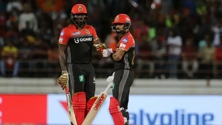 Chris Gayle and Virat Kohli
