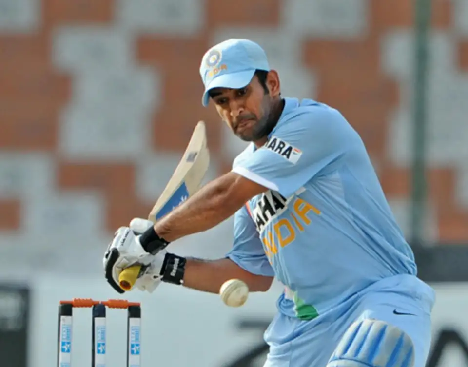 MS Dhoni (IND) – 327 Runs, Asia Cup 2008